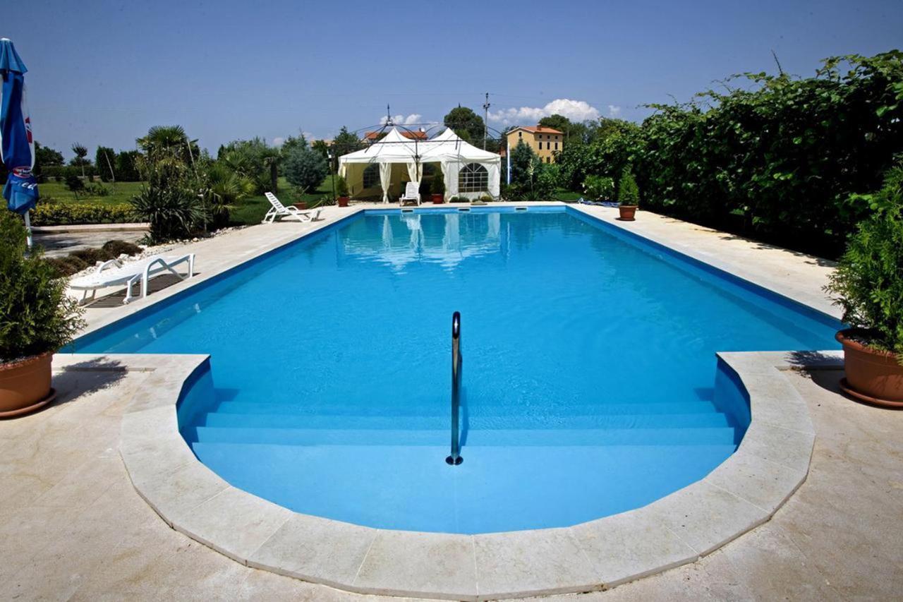 Apartments Aurelia Nova Vas  外观 照片
