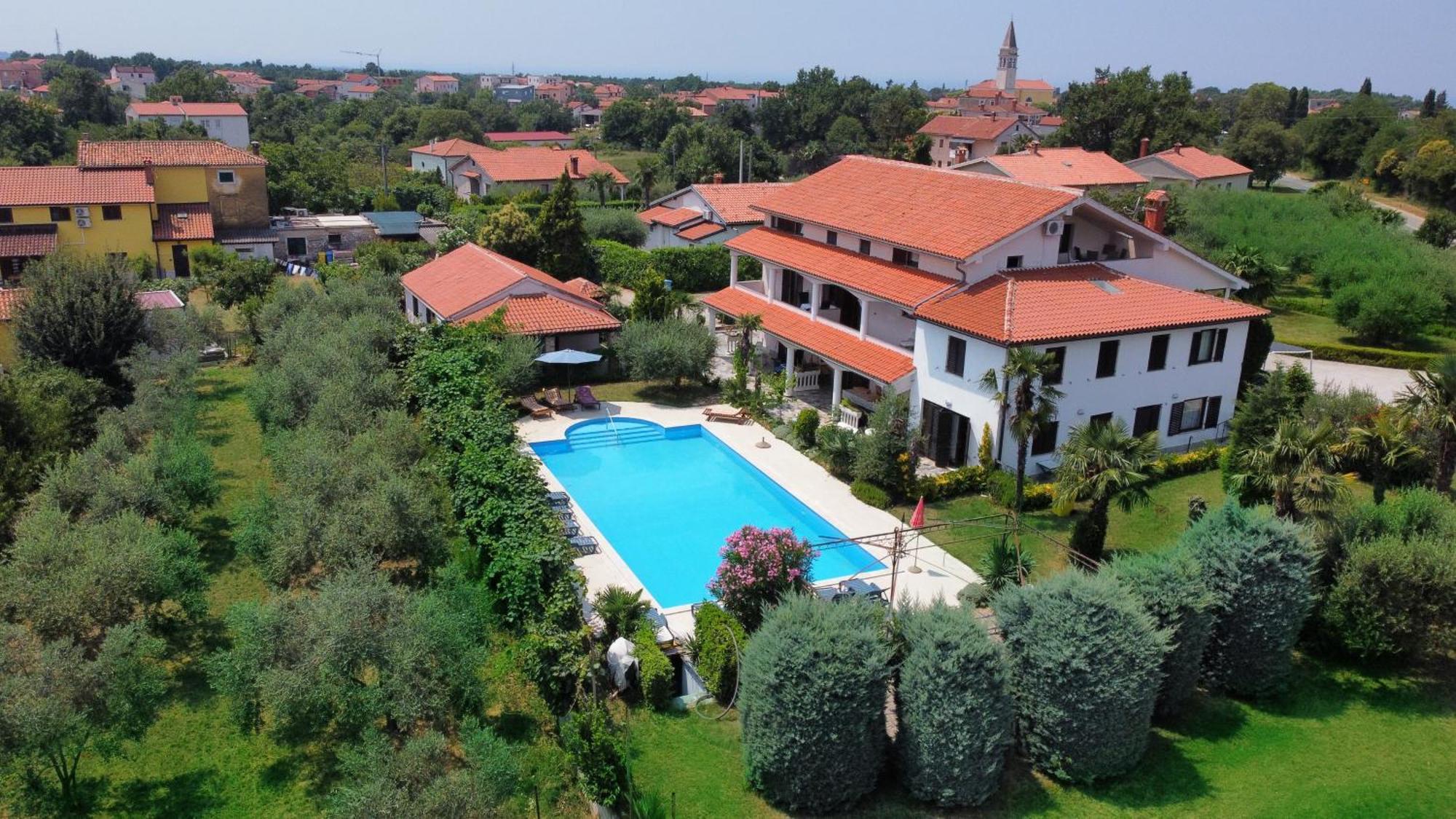 Apartments Aurelia Nova Vas  外观 照片