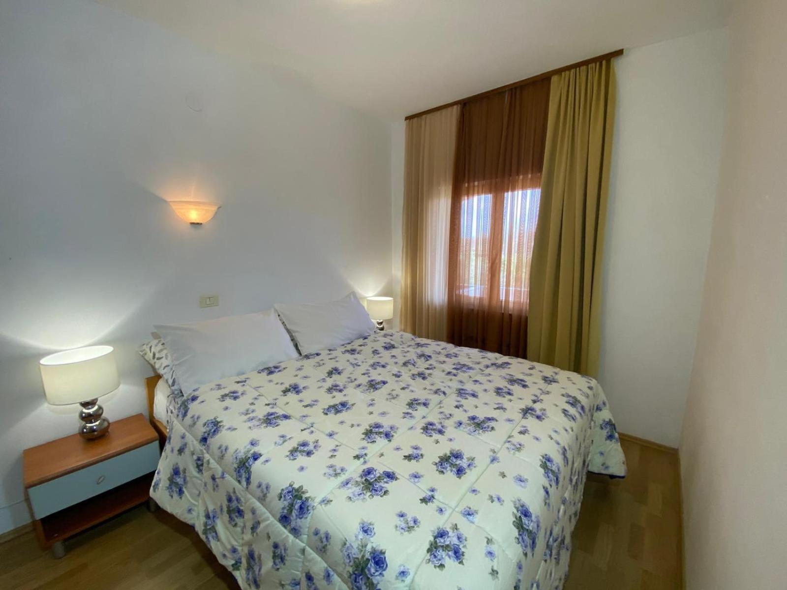Apartments Aurelia Nova Vas  外观 照片
