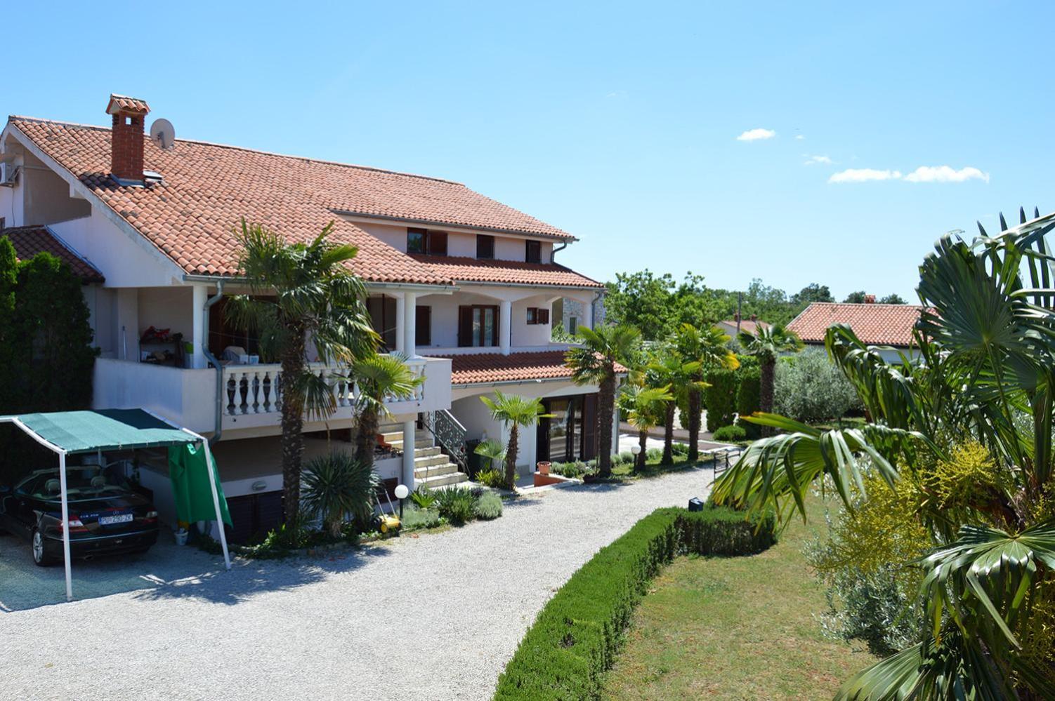 Apartments Aurelia Nova Vas  外观 照片